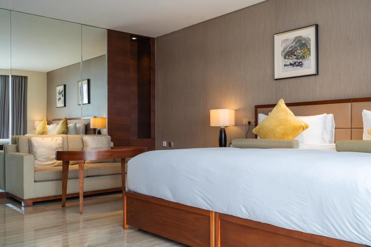 Oakwood Hotel & Residence Suzhou Сучжоу Экстерьер фото