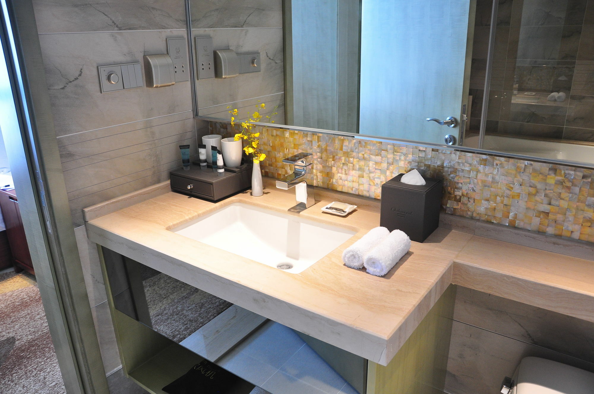 Oakwood Hotel & Residence Suzhou Сучжоу Экстерьер фото